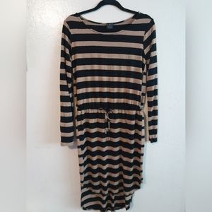 Knit long sleeved high-low dress
